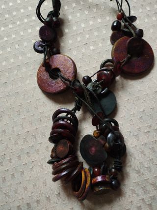 Collana in legno
