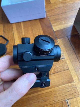 RED DOT T1 AIRSOFT CON ELEVADOR