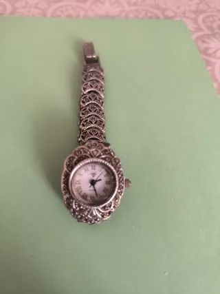 Reloj de plata antiguo.falta cambiar la pila