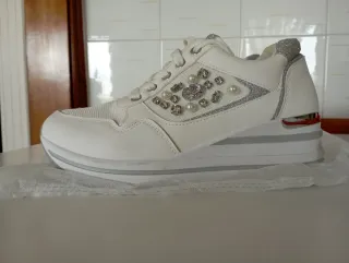 Scarpe donna bianche 39, usate una volta