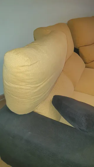 Sofá 4 plazas amarillo y chocolate