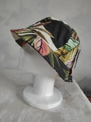 Cappello donna fantasia floreale