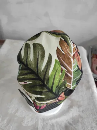 Cappello donna fantasia floreale