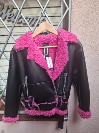 Cazadora Custo Negra y Rosa