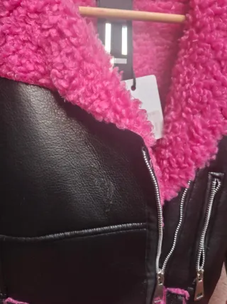 Cazadora Custo Negra y Rosa