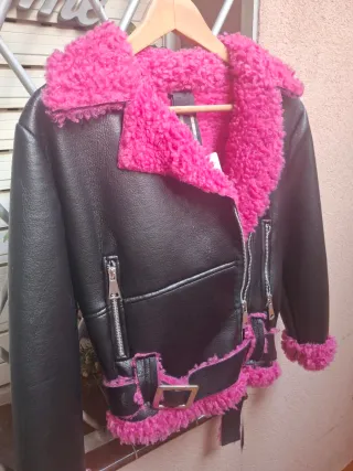 Cazadora Custo Negra y Rosa