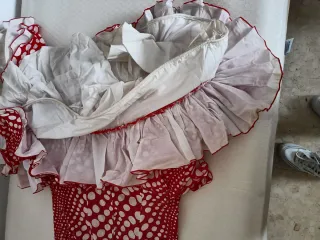 Traje de flamenca rojo y blanco