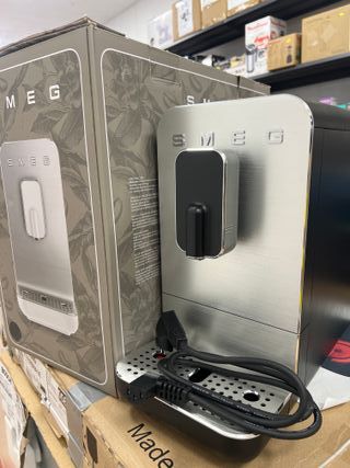 Cafetera Superautomática SMEG