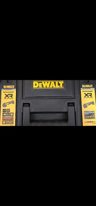 Smerigliatrice angolare DeWalt DCG409VSNT