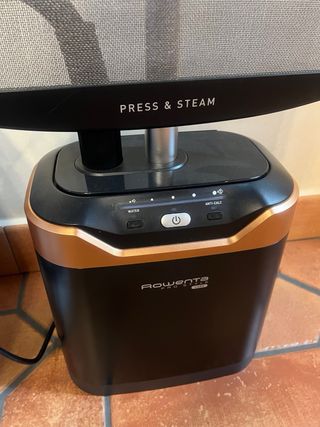 Plancha Vertical de ropa Rowenta Pro Style Care