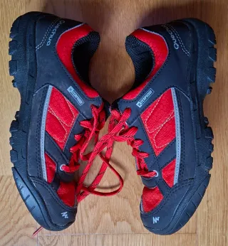 Zapatillas montaña niño impermeables T.33