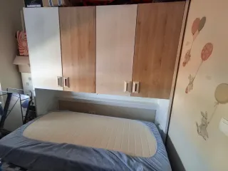 Mueble cama abatible, ideal para piso.