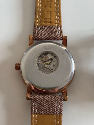Reloj Luch Monoaguja Dorado y Marrón