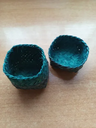 Caja trenzada decorada