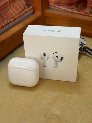 Airpods 4 con cancelación de ruido