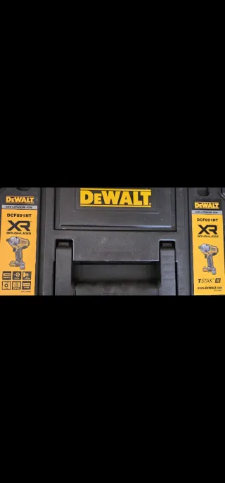 Avvitatore a impulsi Dewalt DCF891NT