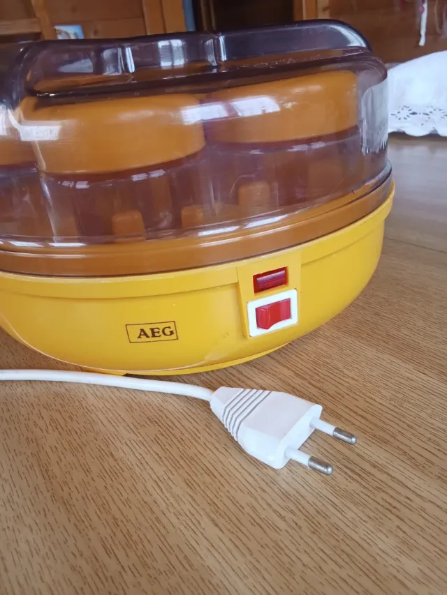 Yogurtera Eléctrica con Vasos