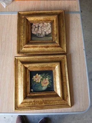 Lote 2 quadri a olio con fiori dorati