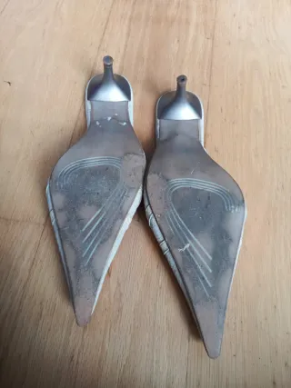 Zuecos Moda Jovem Beige Talla 39