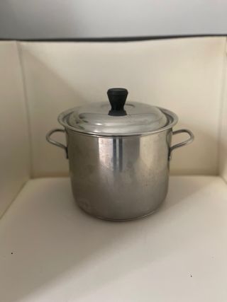 Pentola Ingco in metallo e plastica