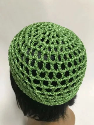 Mesh hat verde, riflessi lurex argento