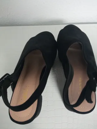 Zapatos de tacón negros talla 39