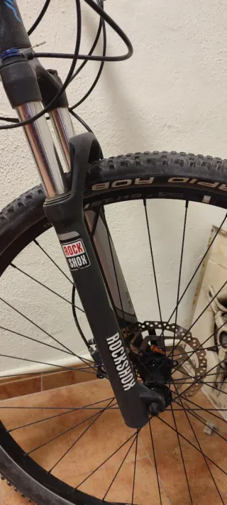 Bicicleta carretera Specialized + Bici montaña