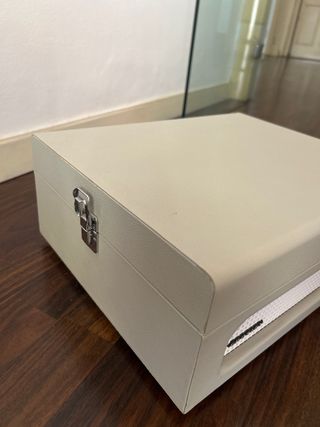 Tocadiscos Crosley Beige.