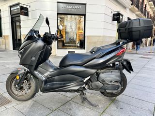 Yamaha X-max 400 2018 Negra