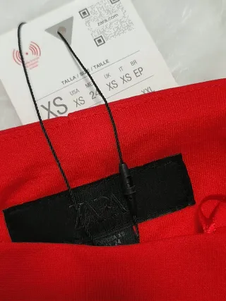 Top Zara Rojo Palabra de Honor