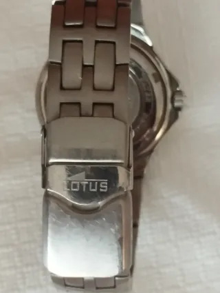 Reloj Lotus Style Plata y Negro