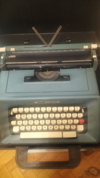 Maquina de Escribir Studio 46 Olivetti
