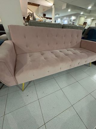 Sofá rosa princesa con patas doradas