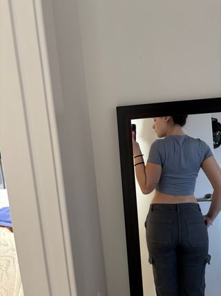 Pantalones cargo grises sin usar