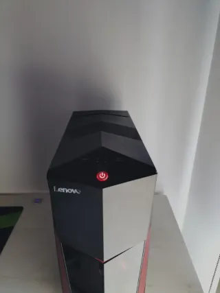 Ordenador Sobremesa Lenovo Negro/Rojo