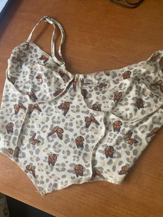 Top tirantes mariposas y leopardo