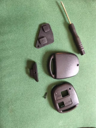 Carcasa Llave Coche Toyota. Yaris. Avensis. Etc