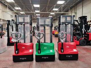 Apilador eléctrico nuevo
