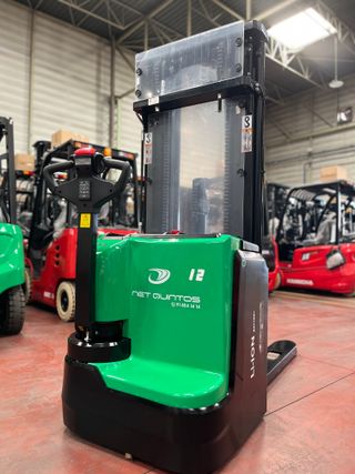 Apilador eléctrico nuevo