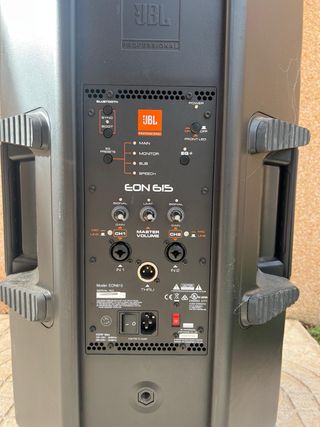 JBL EON 1500 Pasivo