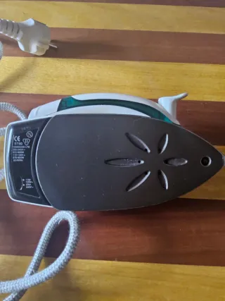 Plancha de viaje Kenwood Discovery