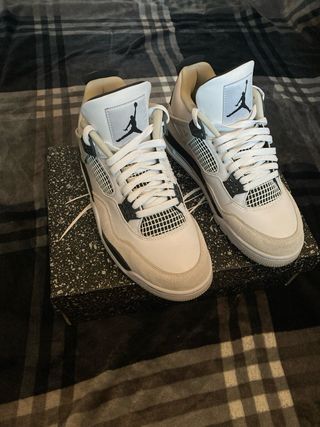 Jordan 4 Military Black Sapatilhas Tamanho 41