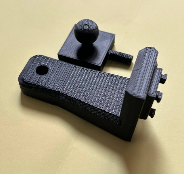 Base YouClip móvil Dacia Sandero, Duster, Jogger