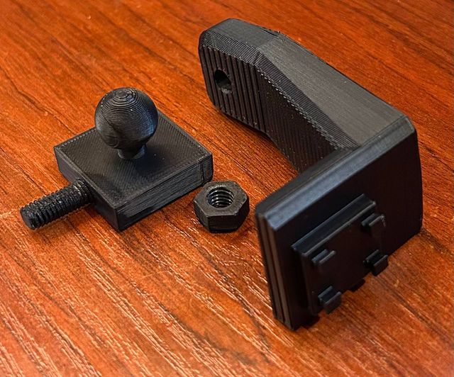 Base YouClip móvil Dacia Sandero, Duster, Jogger