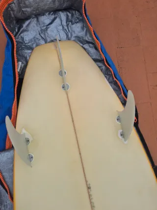 Tabla de surf hardboard