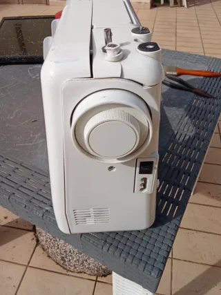 Macchina da cucire Vigorelli NORA per ricambi