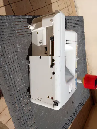 Macchina da cucire Vigorelli NORA per ricambi