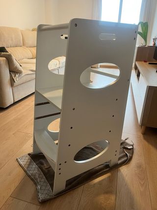 Torre de aprendizaje infantil