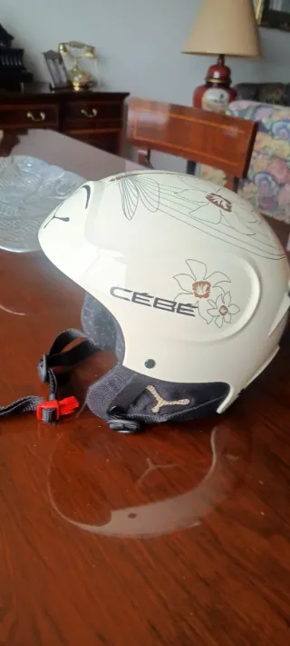 Casco de esquí CEBE