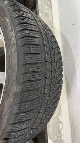 Llantas Subaru 5x114,3 17 pulgadas.